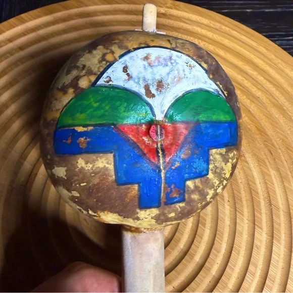 Vintage Native American Handmade & Painted Shaman Hopi Ground Rattle